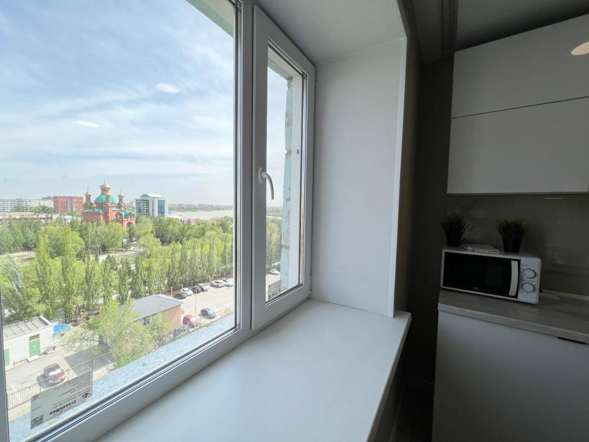 Luxury Apartments Pavlodar Esterno foto
